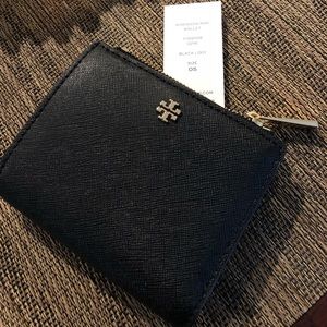 Tory Burch wallet